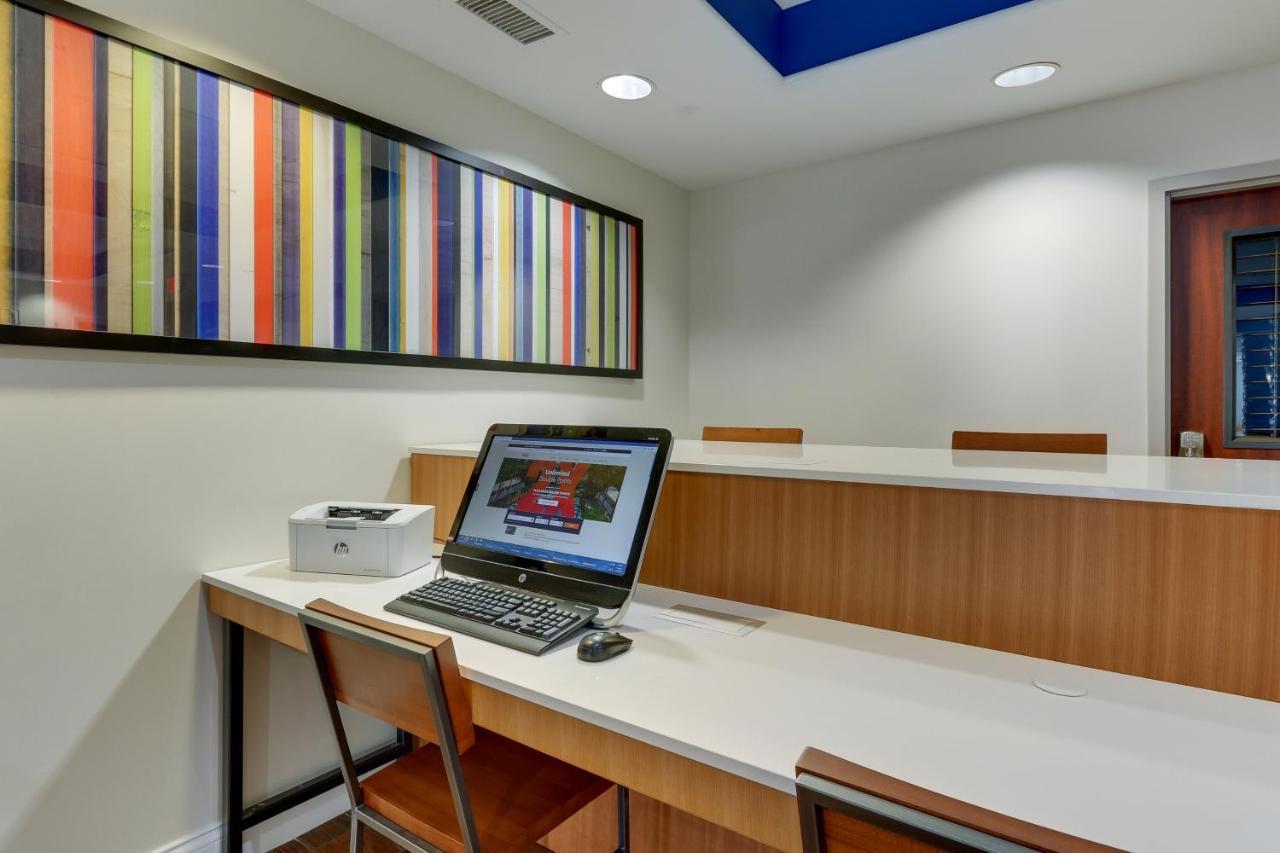 Holiday Inn Express Hotel & Suites Dayton-Centerville By Ihg Exterior foto