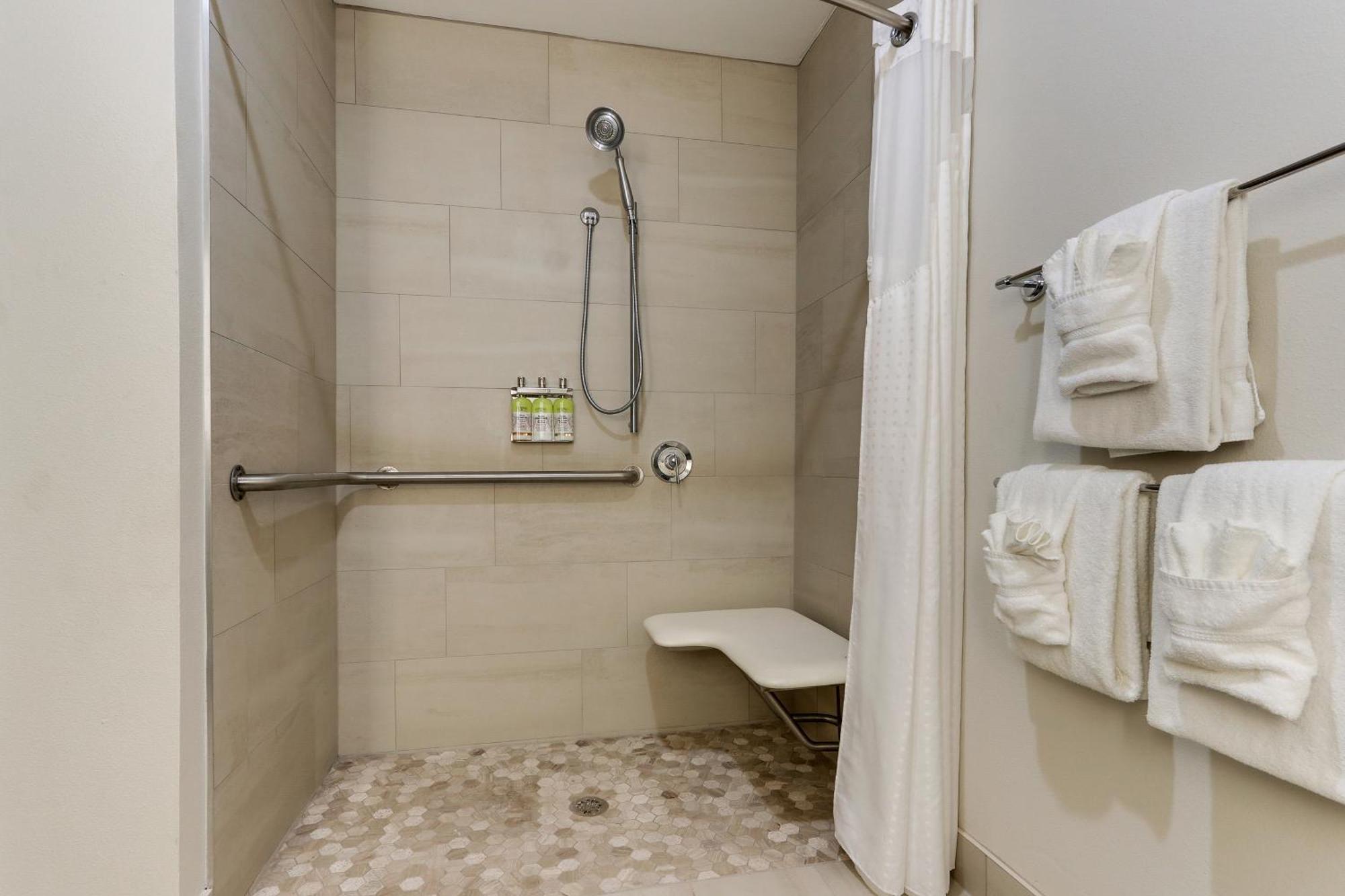 Holiday Inn Express Hotel & Suites Dayton-Centerville By Ihg Exterior foto