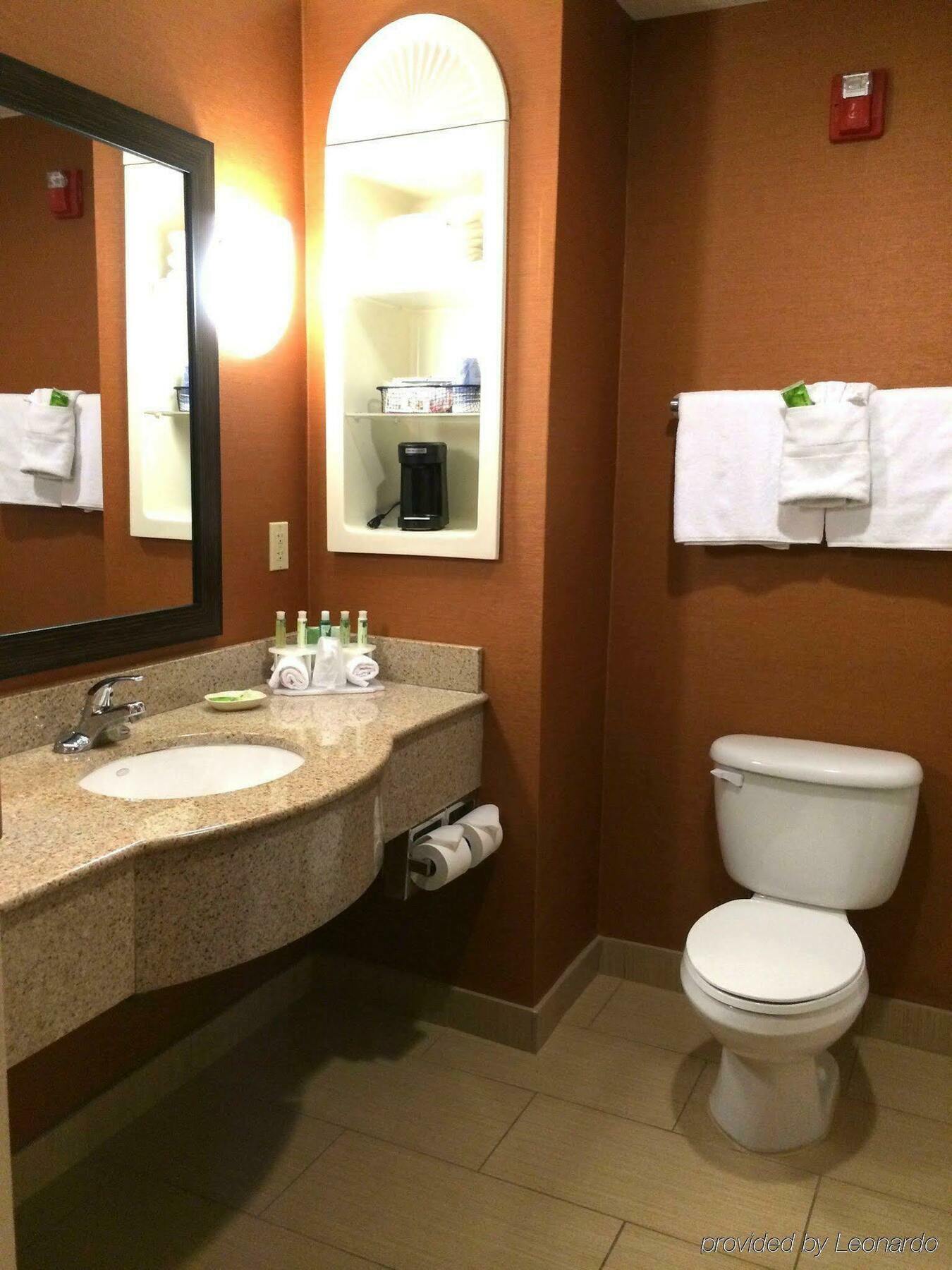Holiday Inn Express Hotel & Suites Dayton-Centerville By Ihg Exterior foto